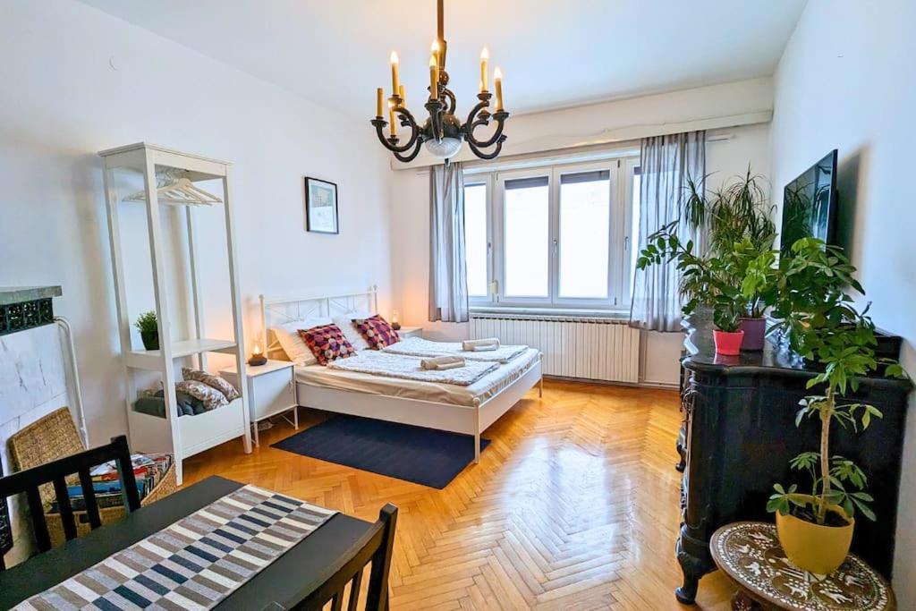 True Zagreb Centrally Located & Spacious Apartment Екстер'єр фото